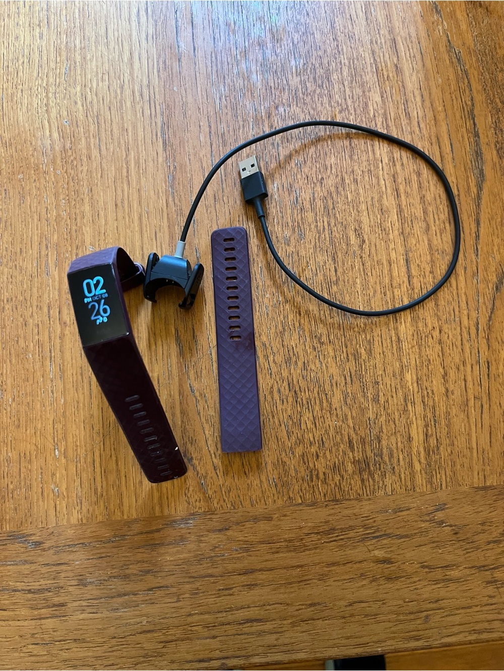 fitbit Inspire HR Fitness Tracker in Plum with Charger and Extra Band